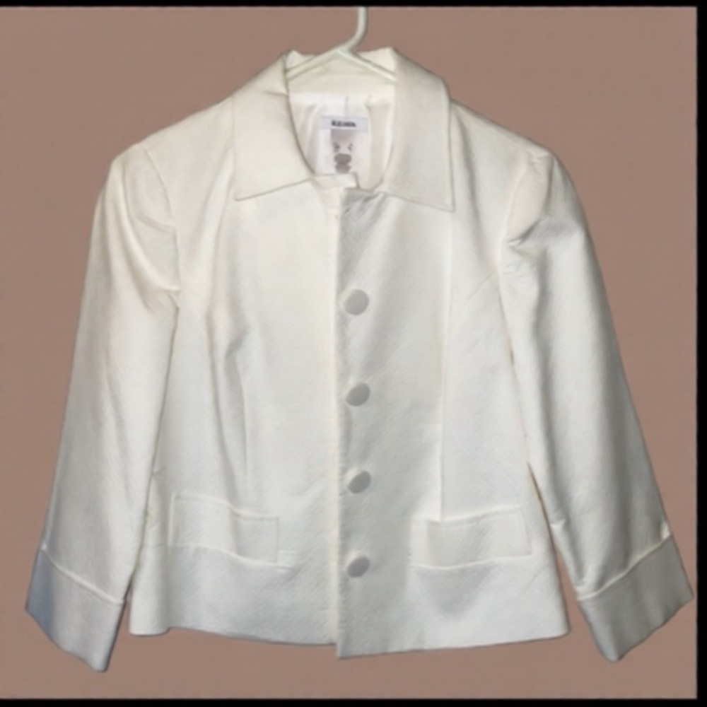 Liz&co 100% cotton crisp white Blazer poly lining. NWT. Sz small